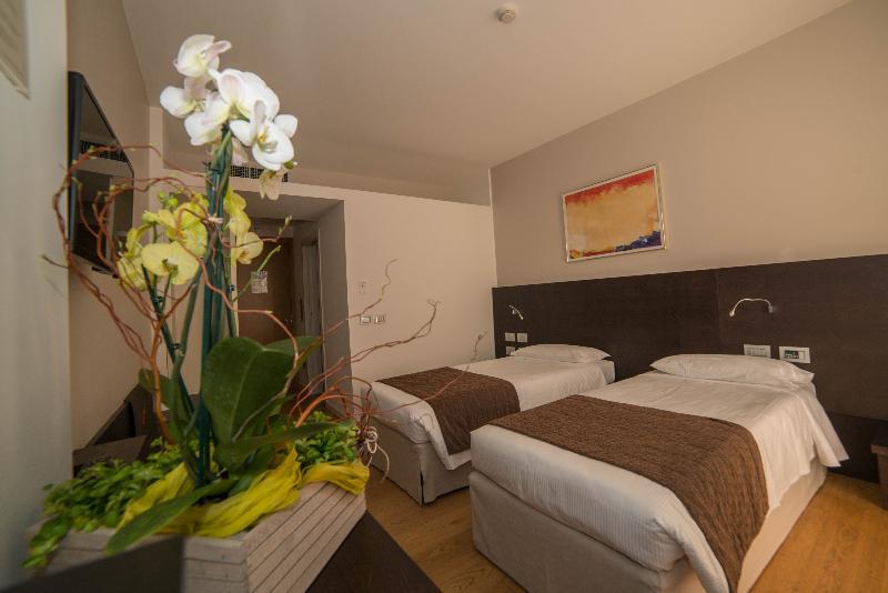 Mod 05 Bike Hotel